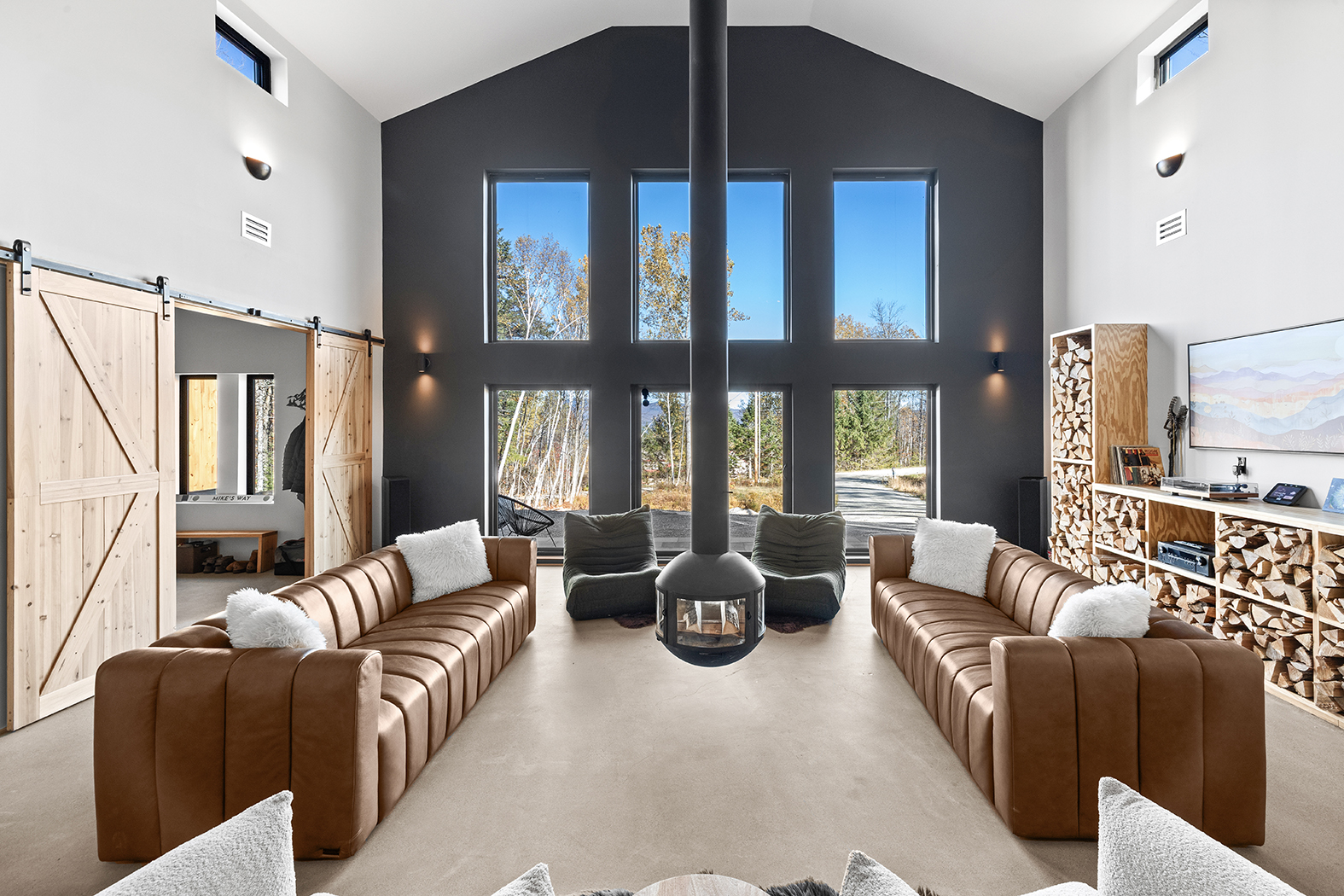 The Modern Barn House